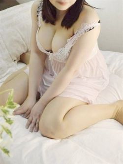 水川 ゆい