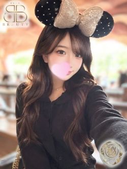 れい【美白肌♡激エロボディ】