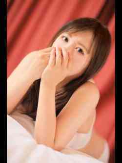 ゆな：業初新人