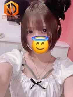 ひな【美乳ロリカワ】