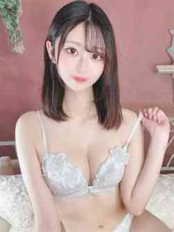 めいな【モデル系激カワ美女】