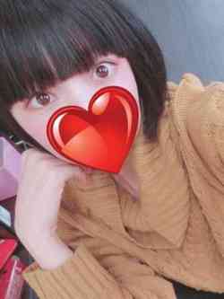 小栗みこら