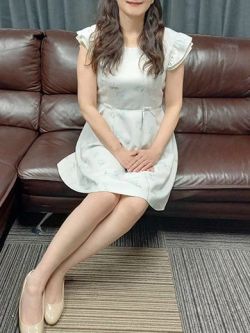 成瀬ひかる