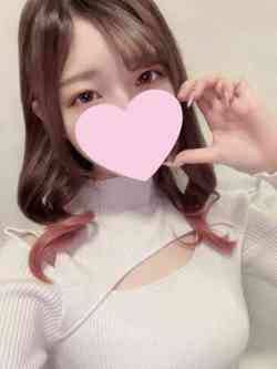 綾乃ももか