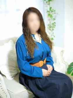 足立涼子