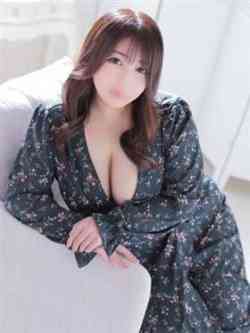 しぶき★圧倒美！巨乳な揺乱妻