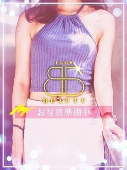 ゆな【愛嬌抜群！童顔JD】
