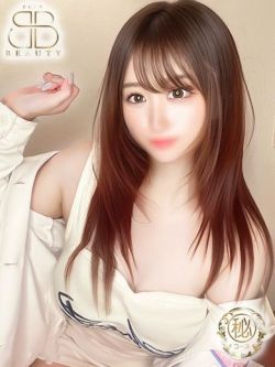 ななみ【清楚系低身長美女】