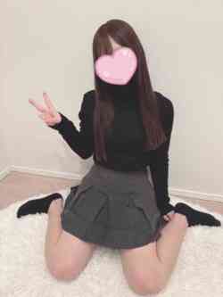 なな『完全未経験の真面目系女子』