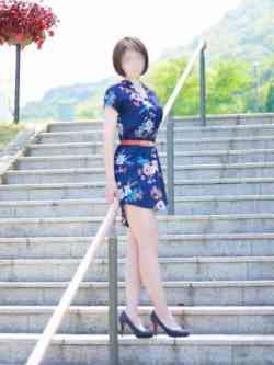 倖田えみり