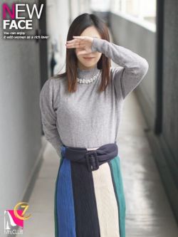 奈々　贅沢な可愛らしさ