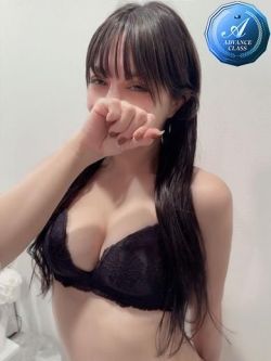 桜井えれな