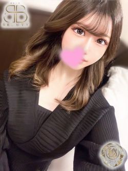 ななか【美白美肌の清楚少女】