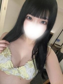 なな(新人)