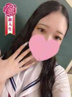 影山ゆあ