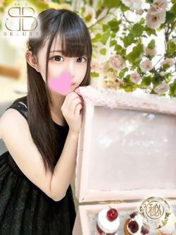 まこ【おっとり萌えロリ娘】