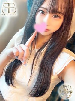 ひとみ【癒し系キス好き美女】