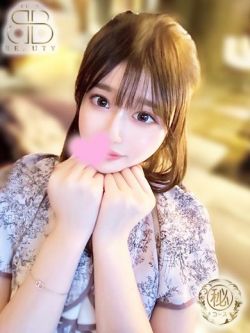 まゆり【誰もが認める清楚美人】