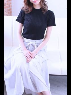 夏目ありさ