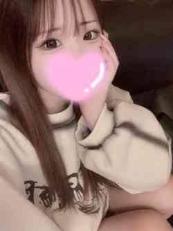 かほ【喜びのガッツポーズ】