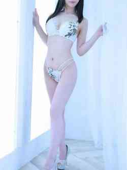 新人・香莉(カオリ)