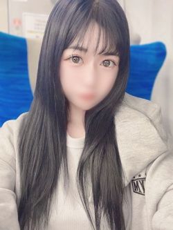 かんな†清楚とエロの愛嬌抜群美女