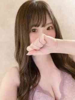 あゆ【美乳＆美尻で最高の密着】