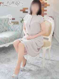 新人 華子(かこ)