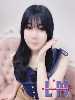 すみれ【黒髪艶と笑顔の魔法♡】