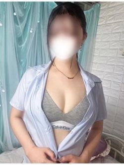 りお🔰パイパン美少女！！