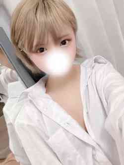 かえ【広島産ロリ美少女】