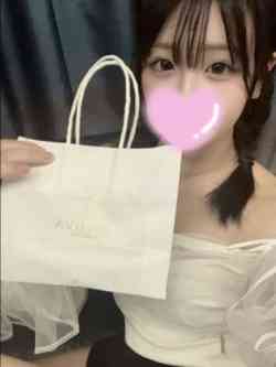 すず【黒髪清楚な美巨乳娘】