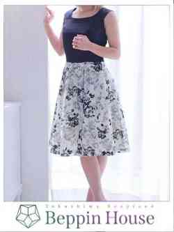 らみ【美乳華奢で可愛い美女♡】