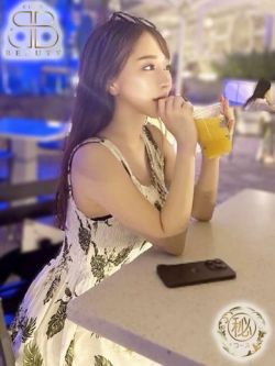 みみ【奇跡の巨乳美女降臨】