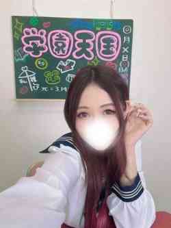 なぎ(綺麗系美女)