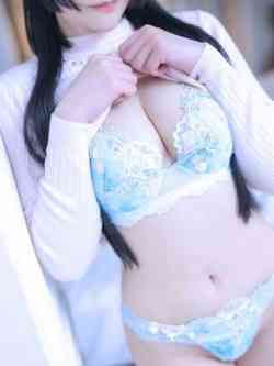 新人・真里(マリ)