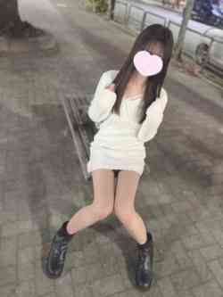 体験期間りの『高身長スレンダー美女』