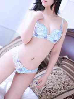 新人・澄玲（スミレ）