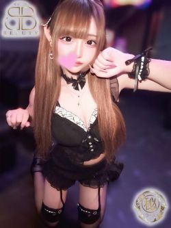 りりん【眼福のIカップ爆乳】