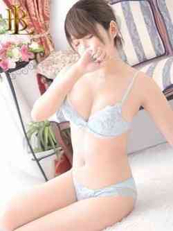 るるか【癒し系美女】