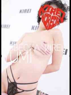 ユミ(スレンダー美女)