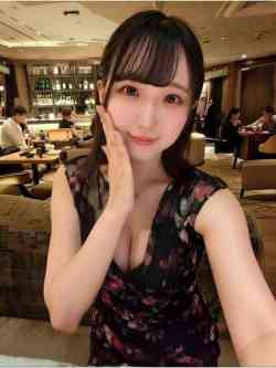 れん乃木坂系の激カワ黒髪美少女