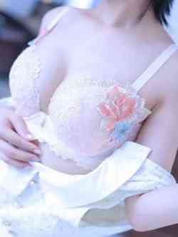 新人・愛瑠(アイル)