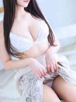 新人・里穂(リホ)