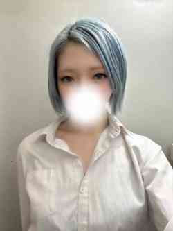 すず(男性経験が少ない彼女)