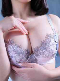 新人・雫(しずく)