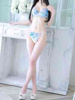 新人・茉奈美(マナミ)