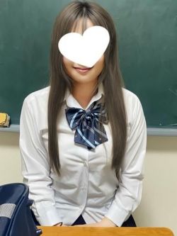 ゆな研修生18歳