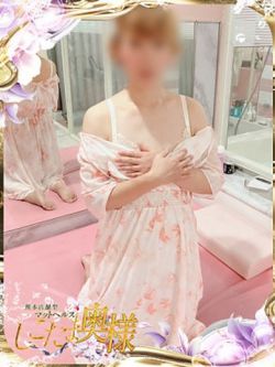 桃月かれん