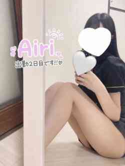 新人Airi